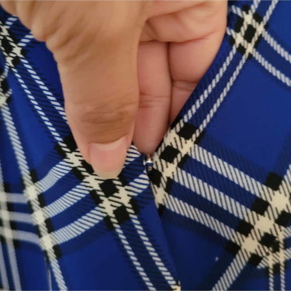 Vince Camuto Women's Extend Shoulder Highland Plaid Size Small - Picture 5 of 7